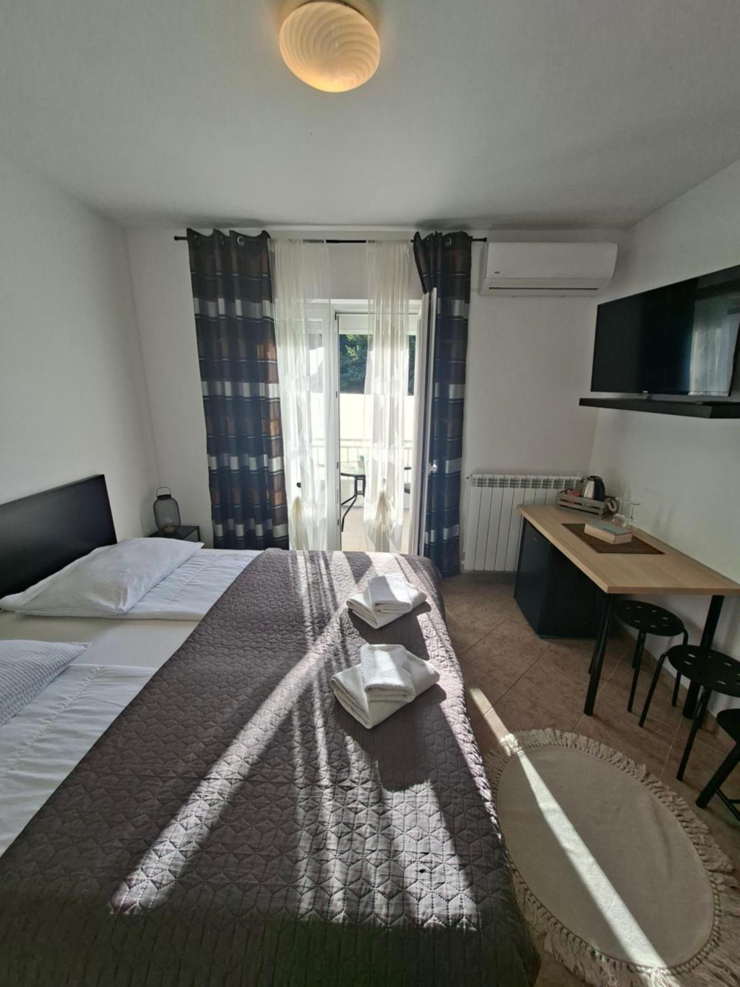 Martina Guest House โปเรช ภายนอก รูปภาพ